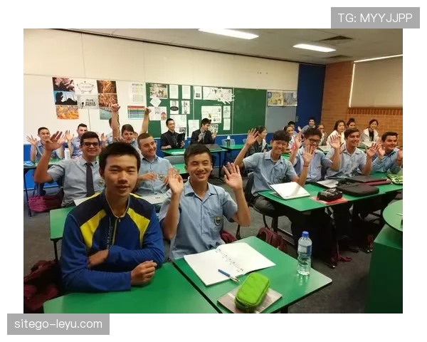 贝肯鲍尔战术遗产持续引领现代足球思维革新