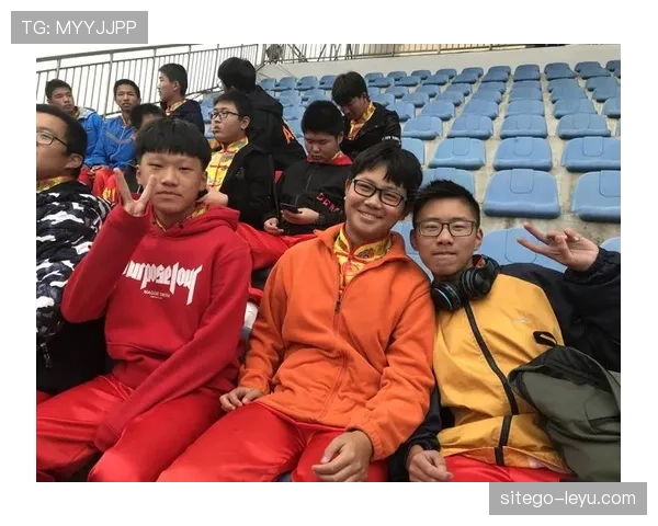 罗德里家庭奋斗铸就足球巨星，坚韧精神照亮逐梦之路