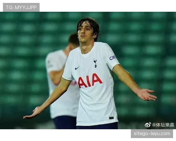 热刺中场推进流畅但连接失控，隐患已对球队攻防稳定性形成制约